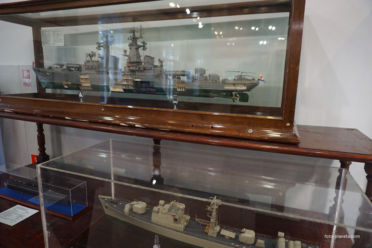 Экспонаты Центрального Военно-Морского музея.