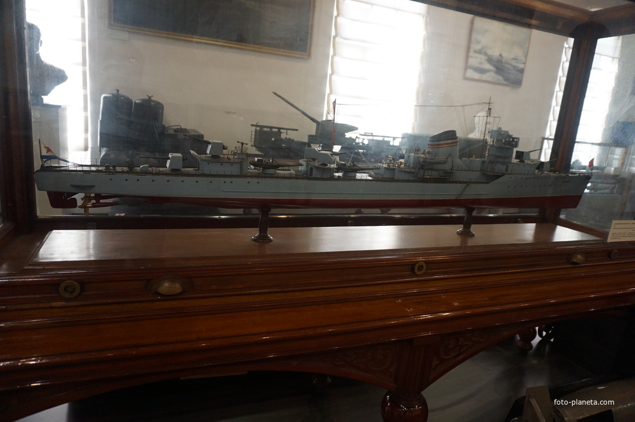 Экспонаты Центрального Военно-Морского музея.