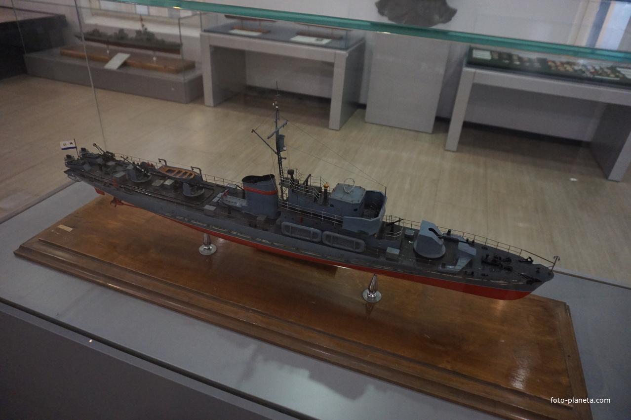 Экспонаты Центрального Военно-Морского музея.