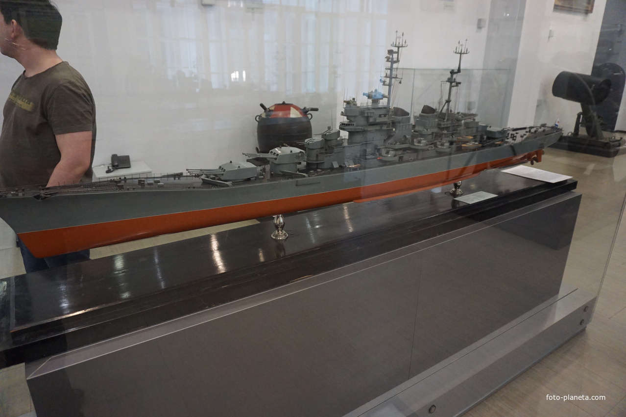 Экспонаты Центрального Военно-Морского музея.