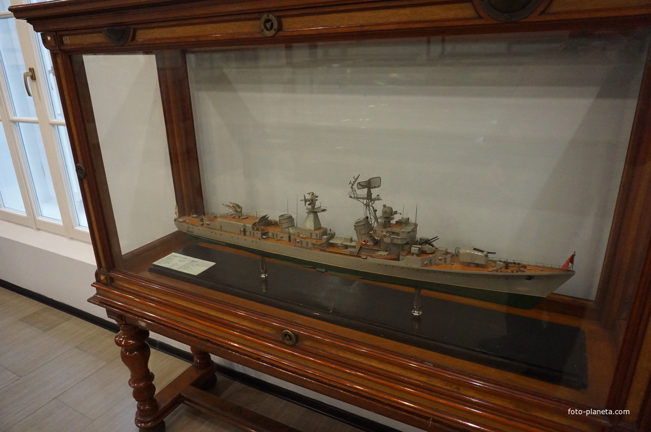 Экспонаты Центрального Военно-Морского музея.