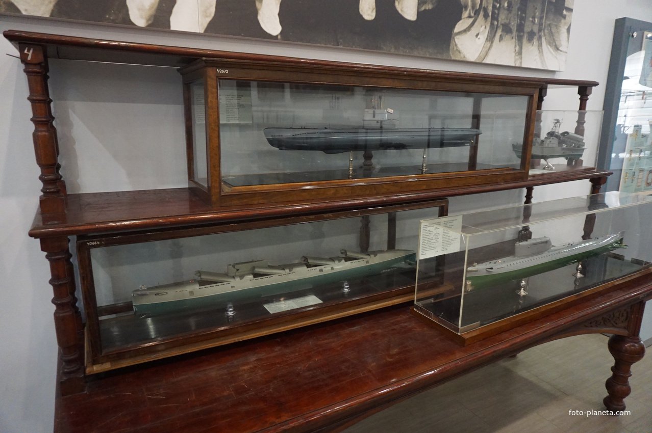 Экспонаты Центрального Военно-Морского музея.