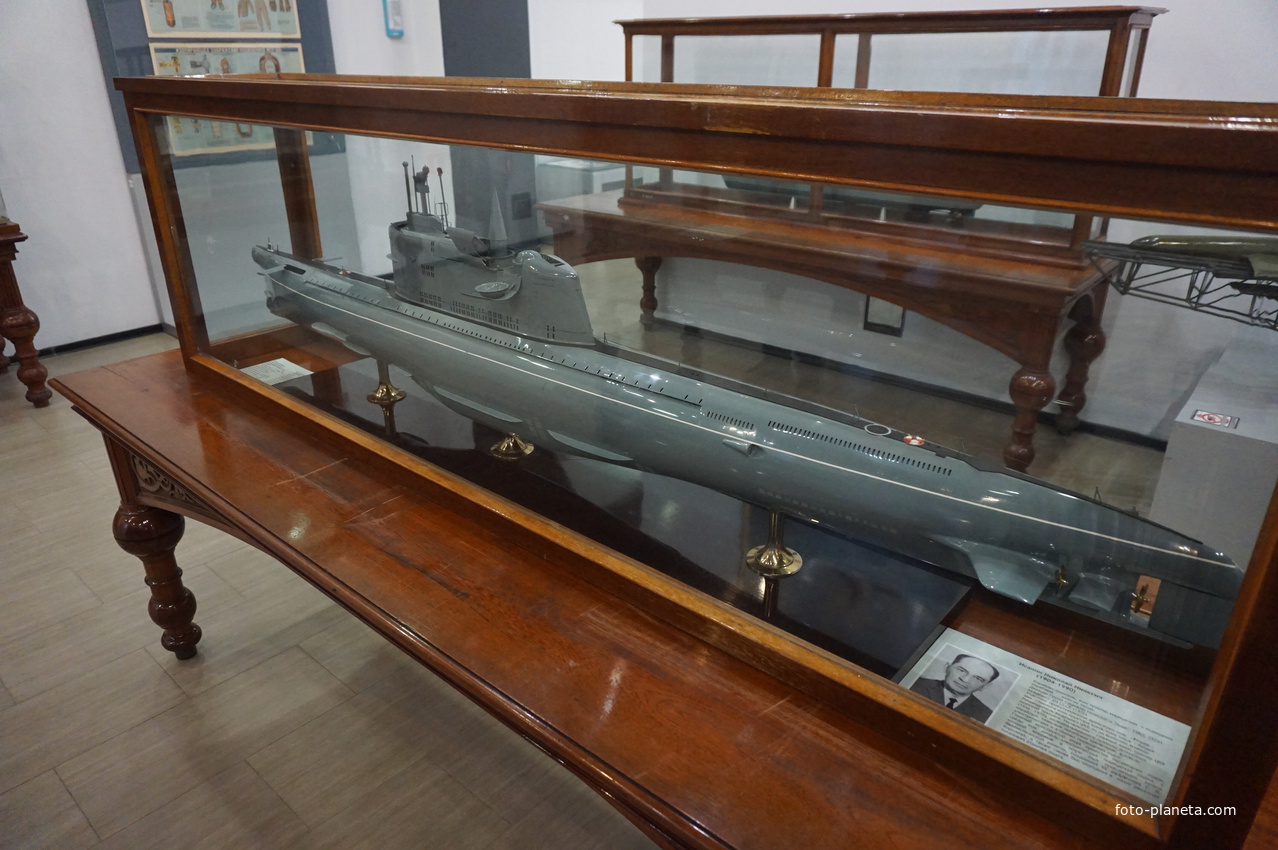 Экспонаты Центрального Военно-Морского музея.