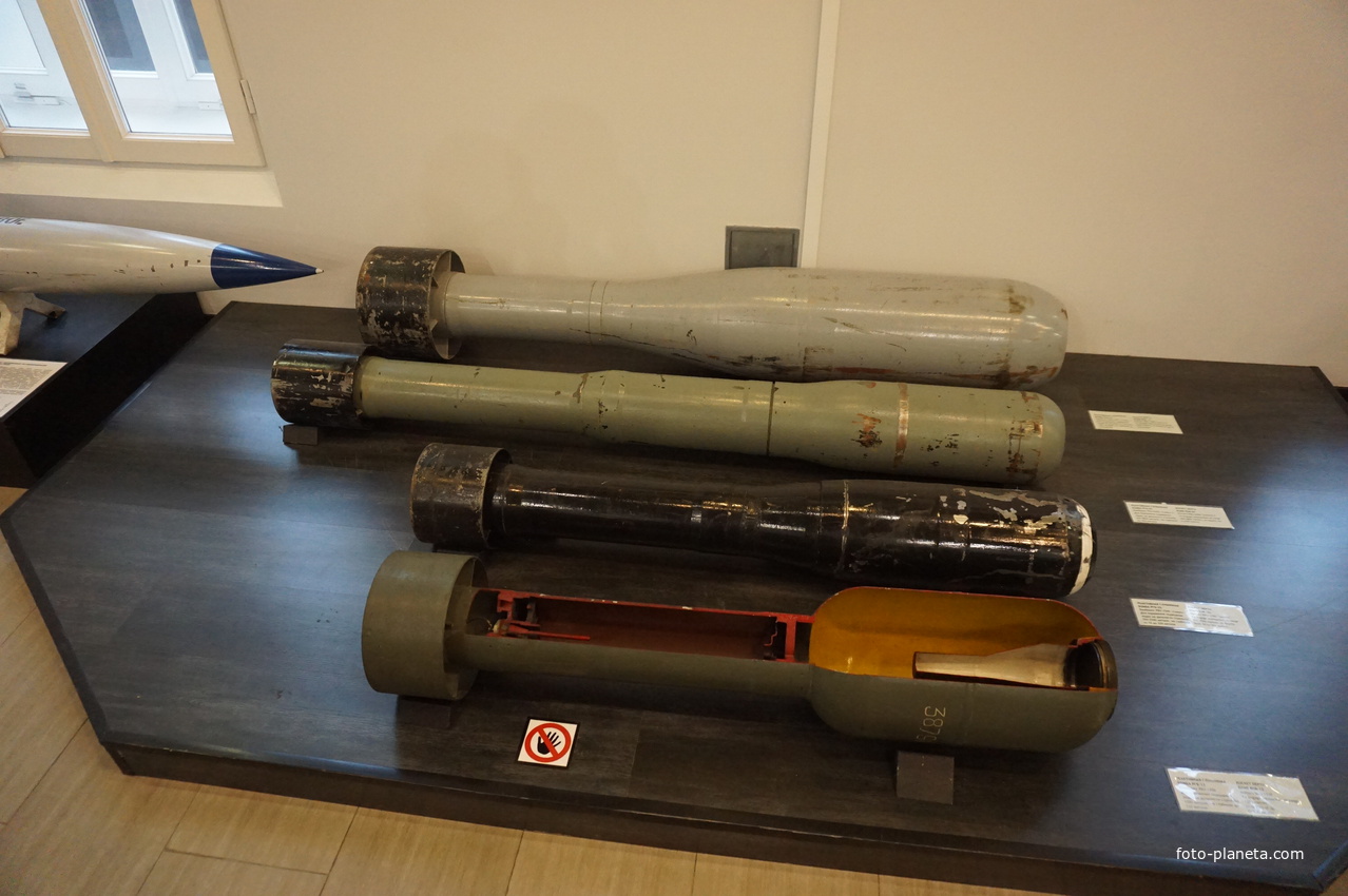 Экспонаты Центрального Военно-Морского музея.