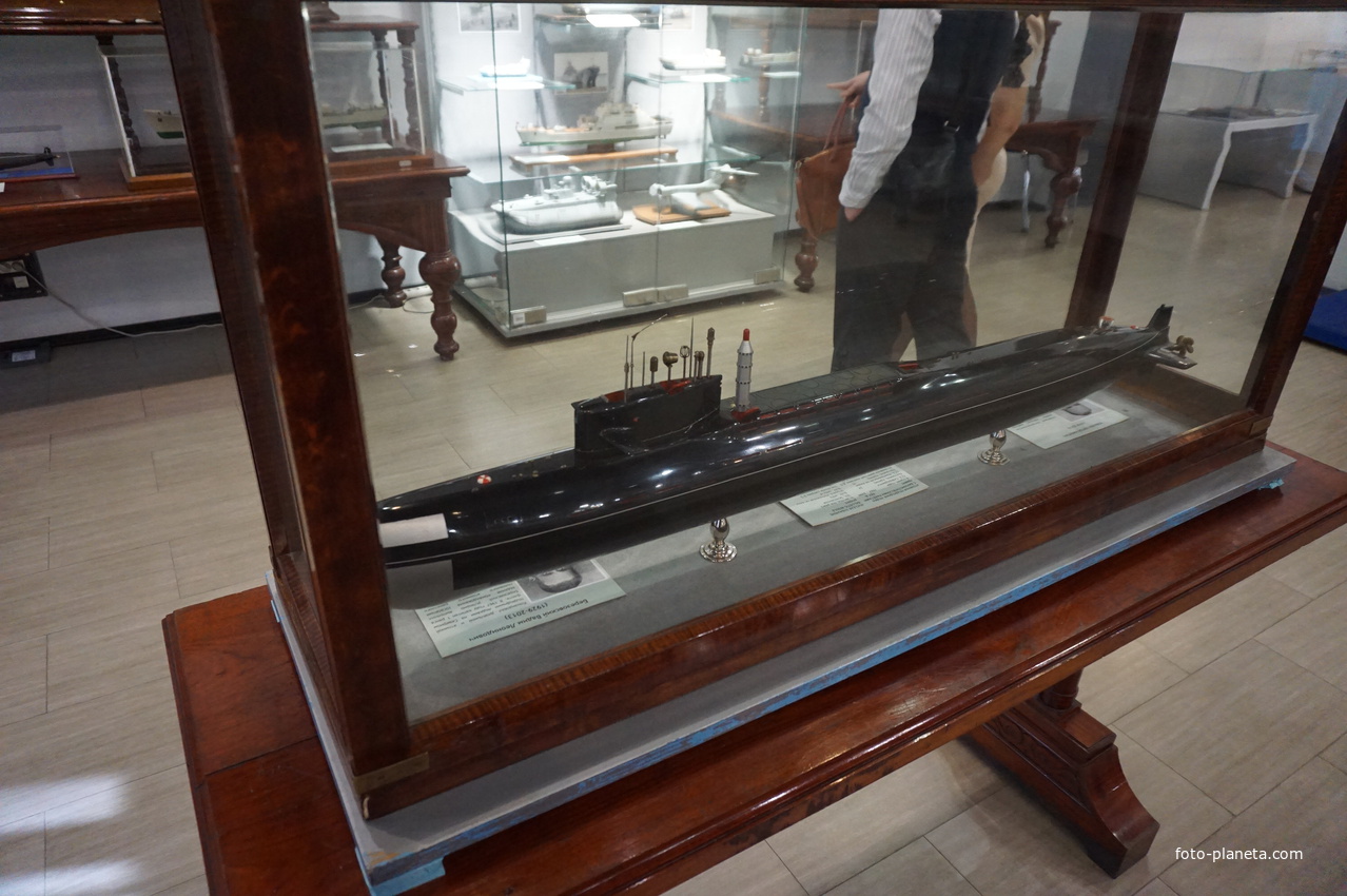 Экспонаты Центрального Военно-Морского музея.