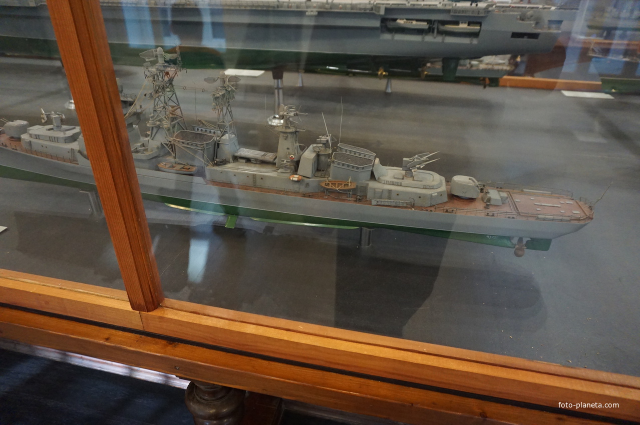 Экспонаты Центрального Военно-Морского музея.