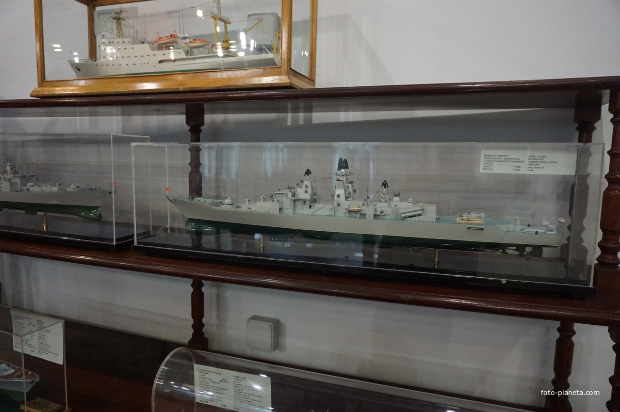 Экспонаты Центрального Военно-Морского музея.