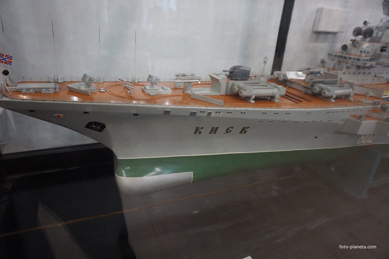 Экспонаты Центрального Военно-Морского музея.