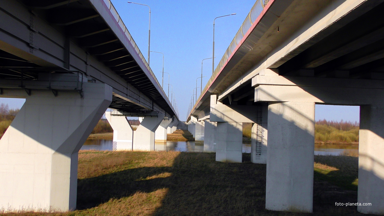 Двойной мост через р.Березину на Бобруйской кольцевой М-5