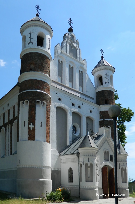 Мурованка. Церковь Рождества Пресвятой Богородицы