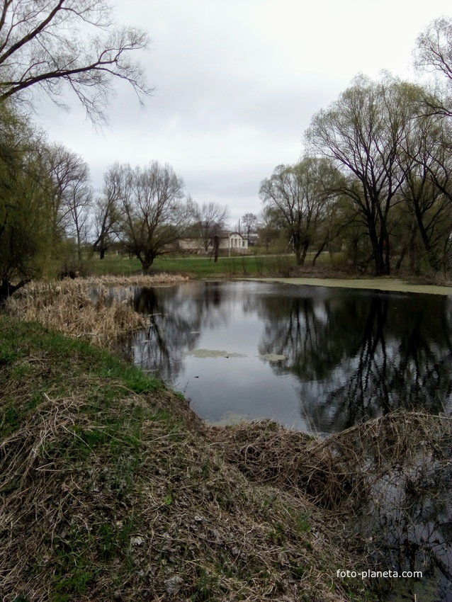 Озеро и річка Струга