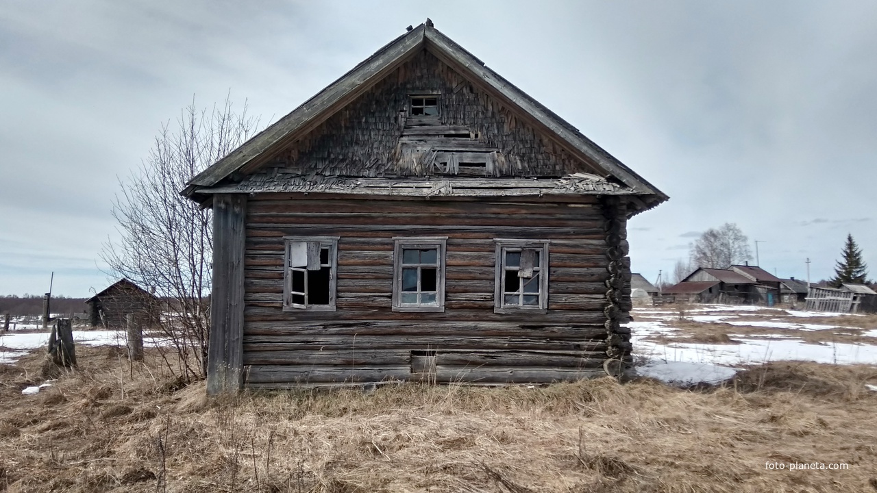 нежилой дом в д. Карпово