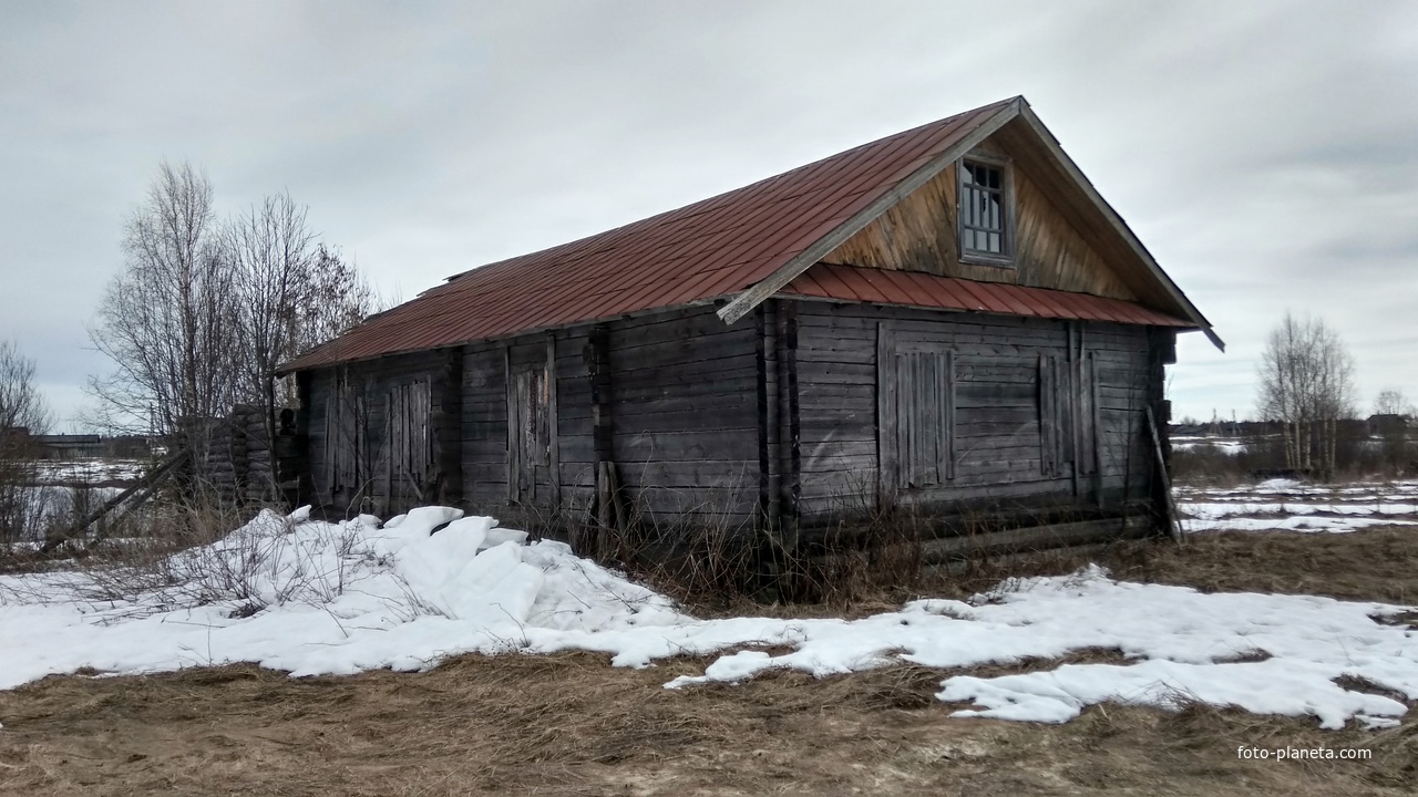 нежилой дом в д. Зарецкая