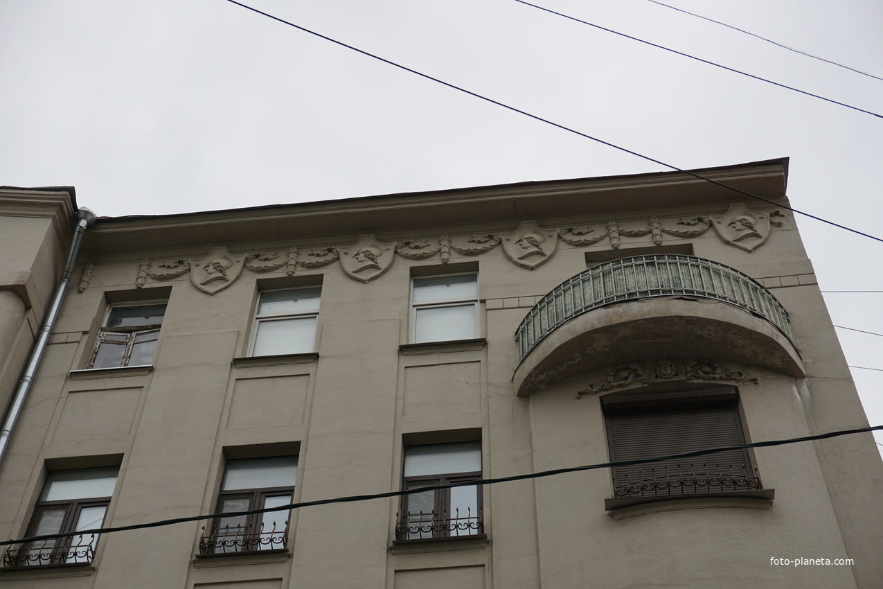 Фасад дома Каткова, Пушкарёв переулок 17