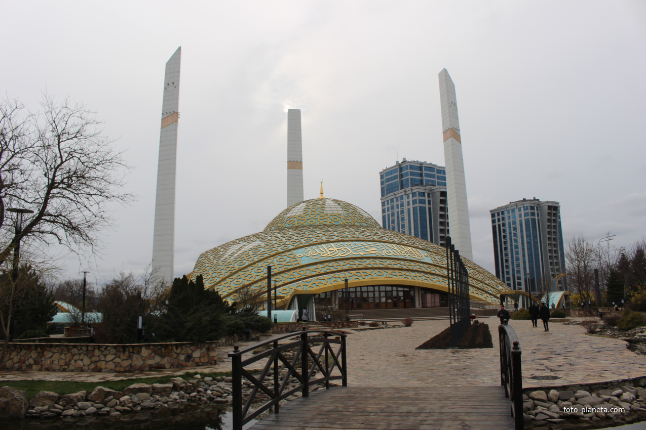 Мечеть имени Аймани Кадыровой.