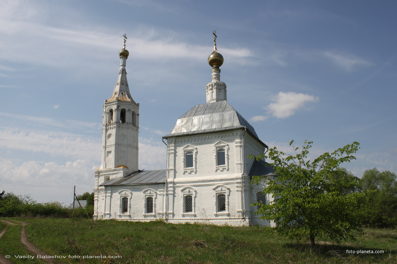 Церковь Воскресения Христова  в д. Новоселка-Нерльская