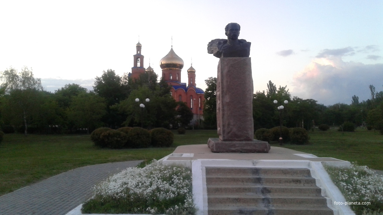 Пам&#039;ятник Шевченку Т.Г. у місті Покров.