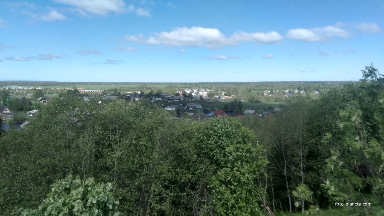 общий вид на Андомский Погост с горы