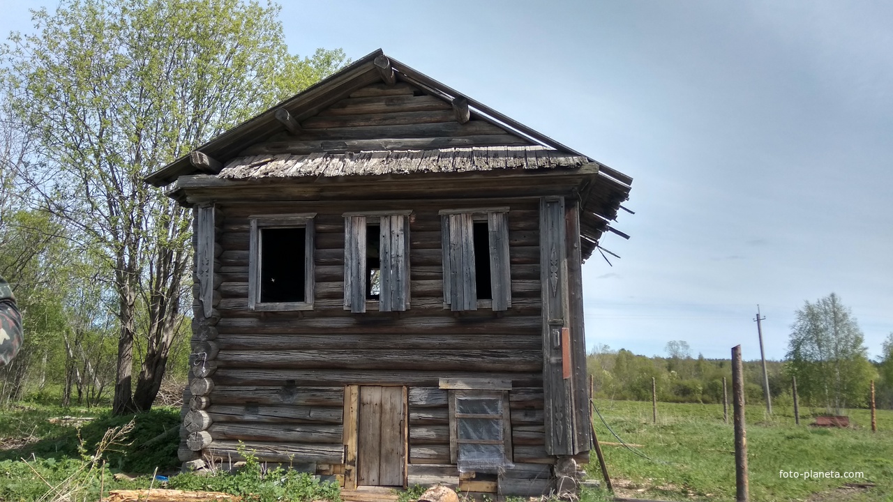 заброшенный дом в д. Коровкино