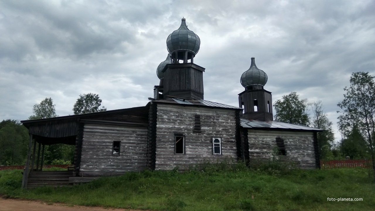 Успенская церковь в с. Девятины