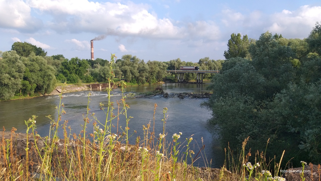 Річка Стрий в місті Жидачеві.