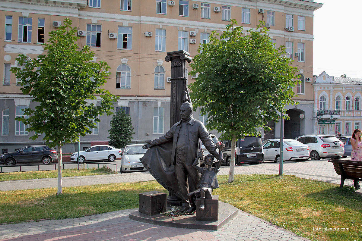 Памятник Киселёву
