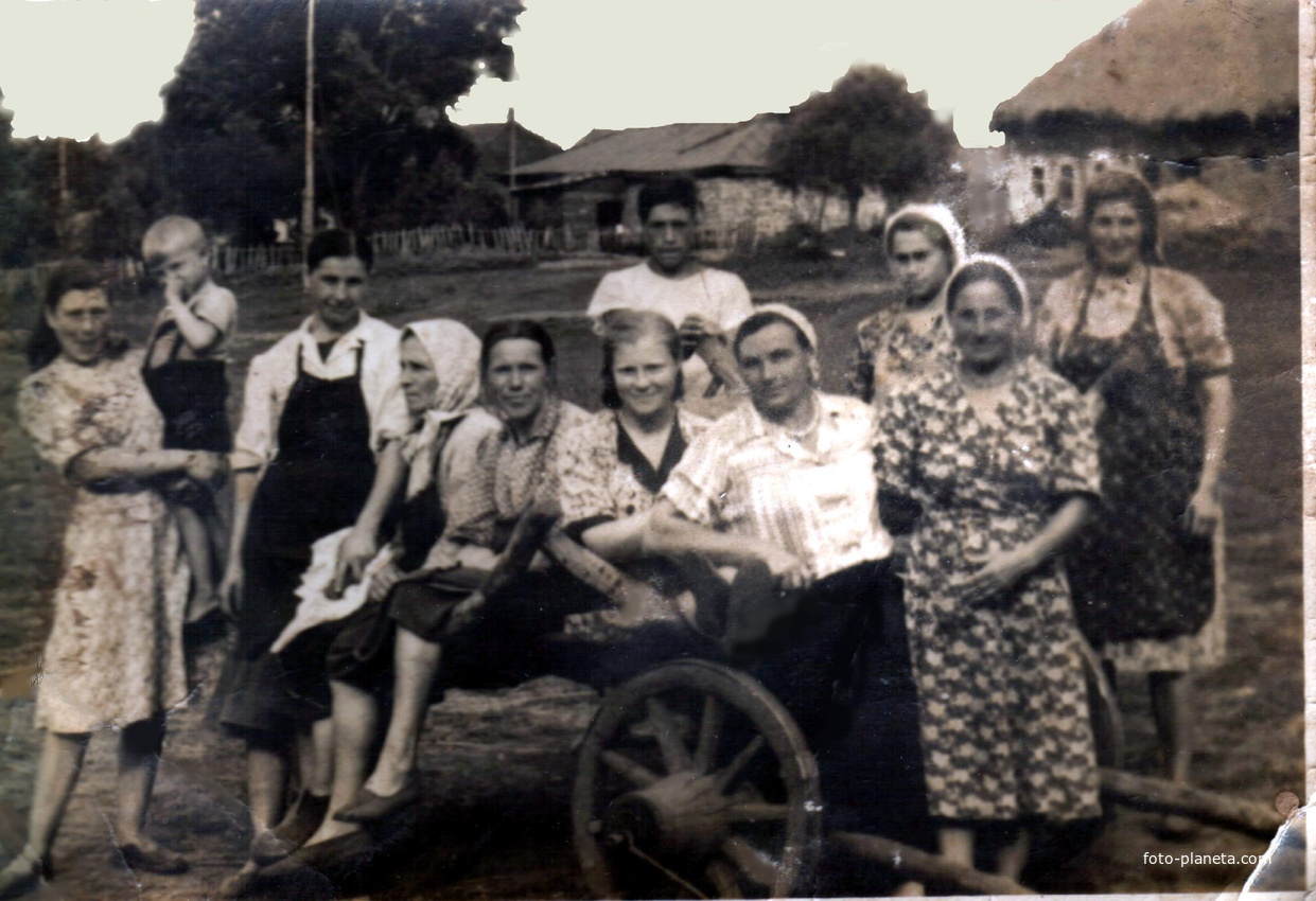 д.Колычово. Жители деревни. Фото 1952года.