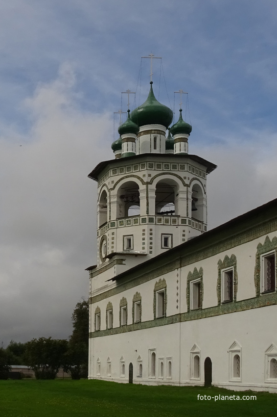 Николо-Вяжищский женский монастырь. Колокольня.