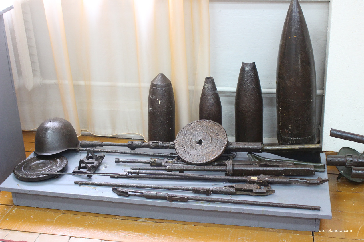 В районном историко-краеведческом музее.