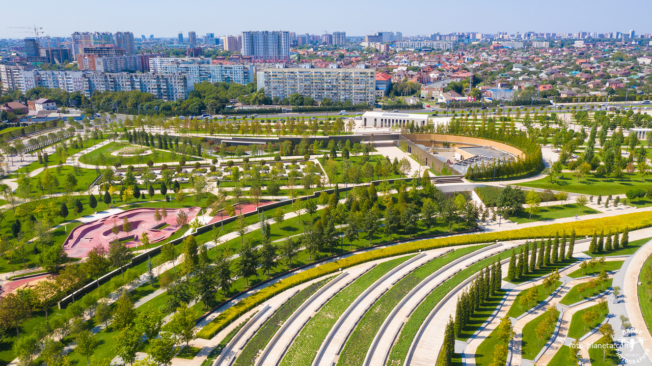 Парк Галицкого с видом на город