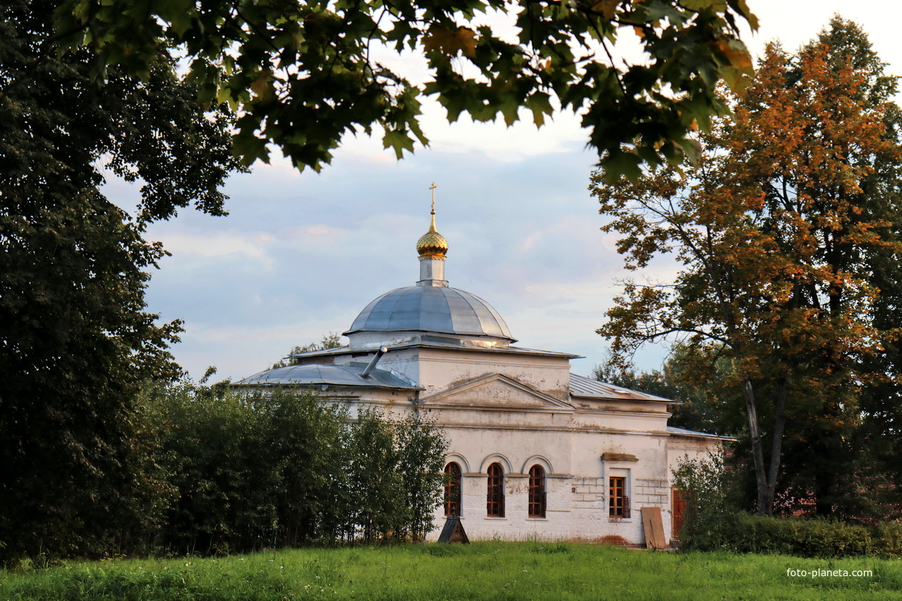 Церковь Архангела Михаила, Сергеево