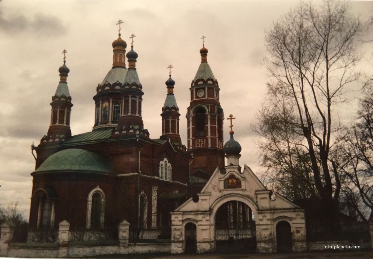 Храм Святого Георгия в селе Игнатьево. 1994г.