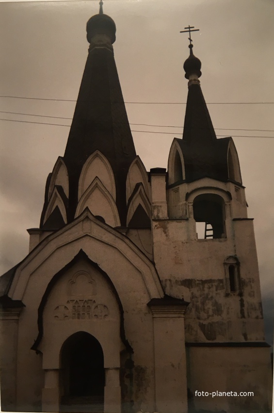 Старобрядческий храм Святого Георгия в селе Новохаритоново. 1994г.