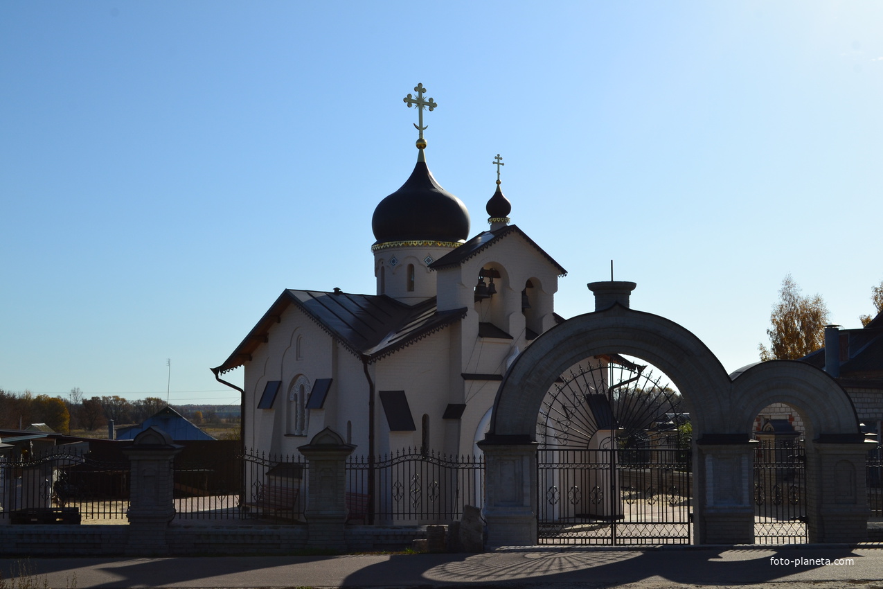 Церковь в деревне Рассыльная