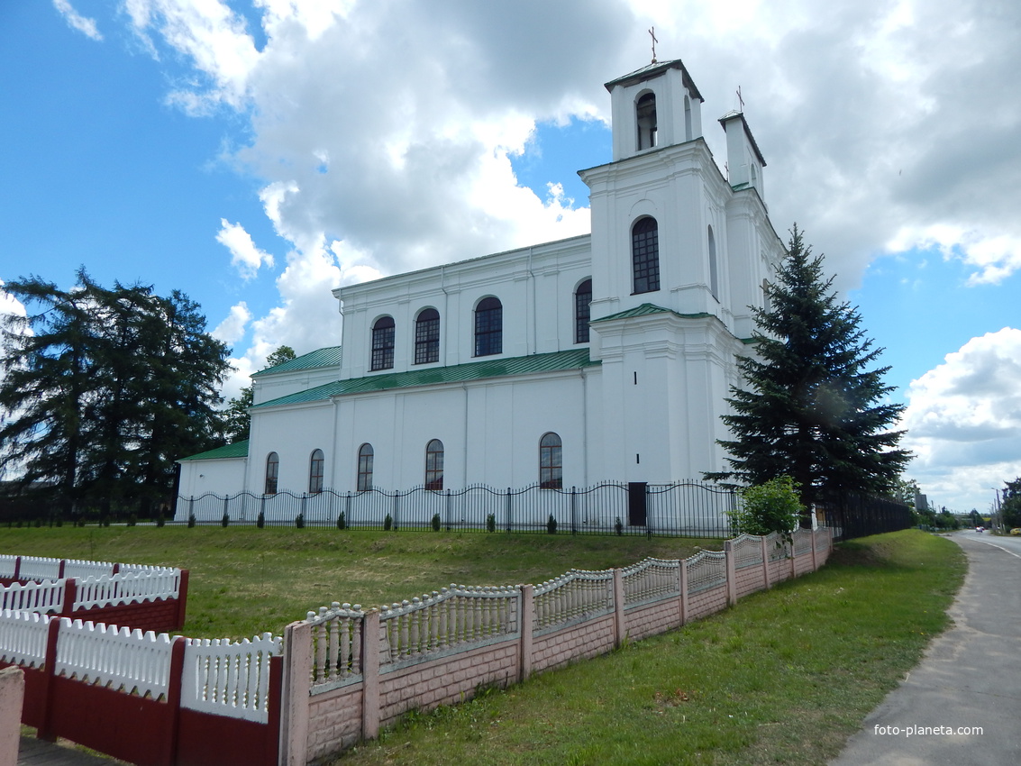 Церковь Св.Александра Невского (вид сбоку)