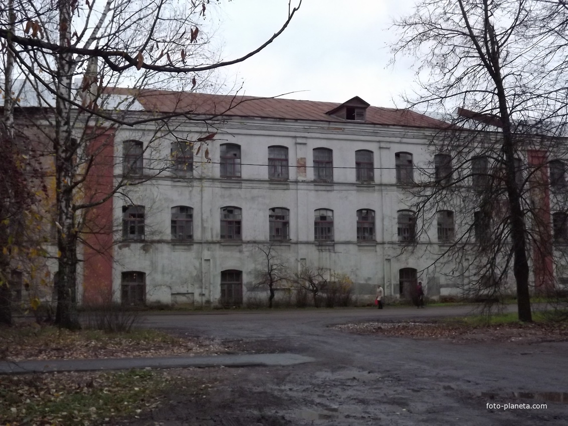 Здание бывшего фарворового завода