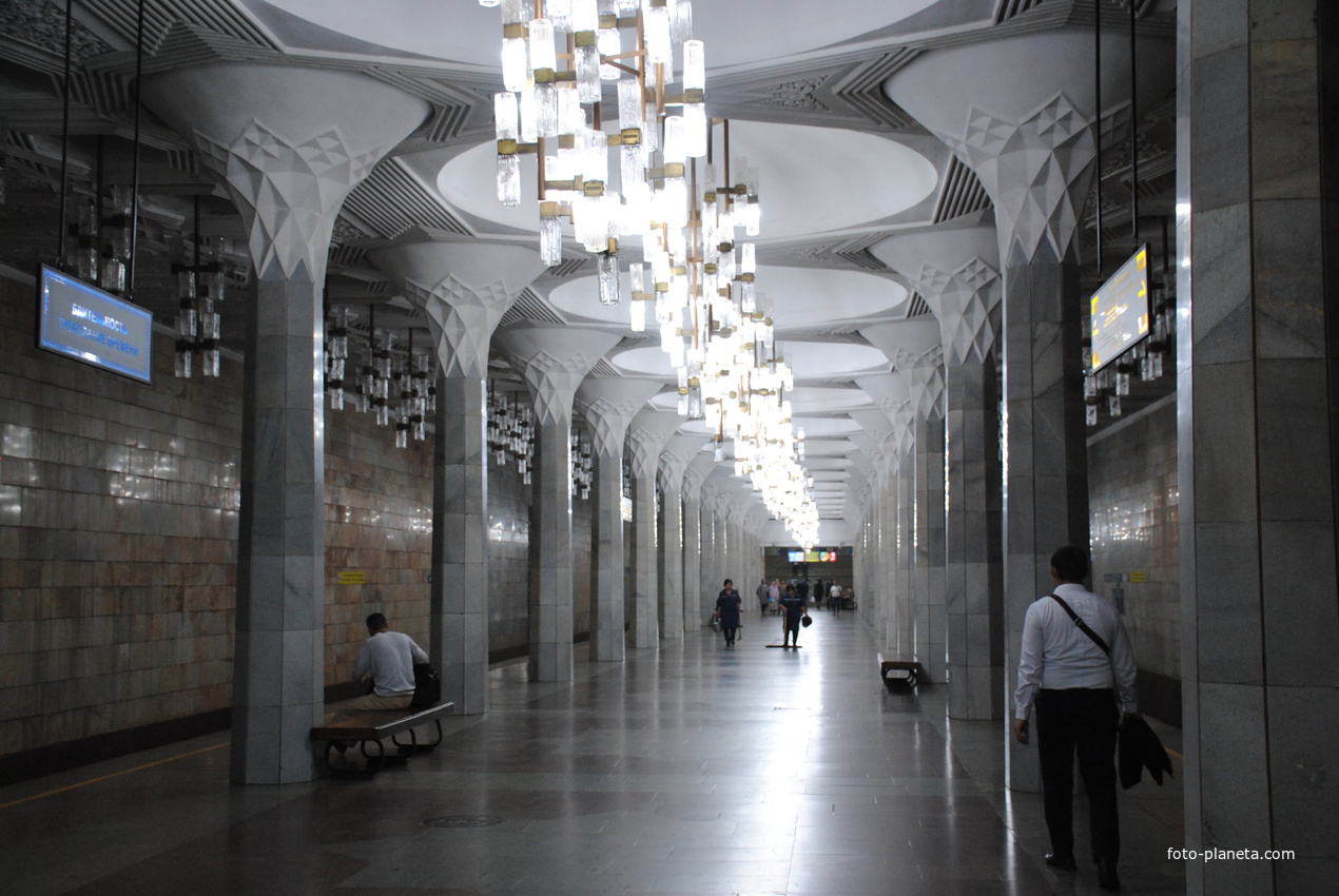 Станция метро Ташкента.