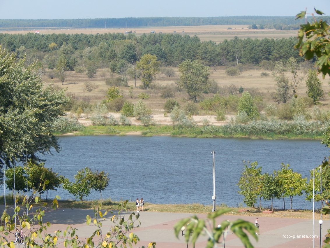 Вид с замковой горы на реку Припять.