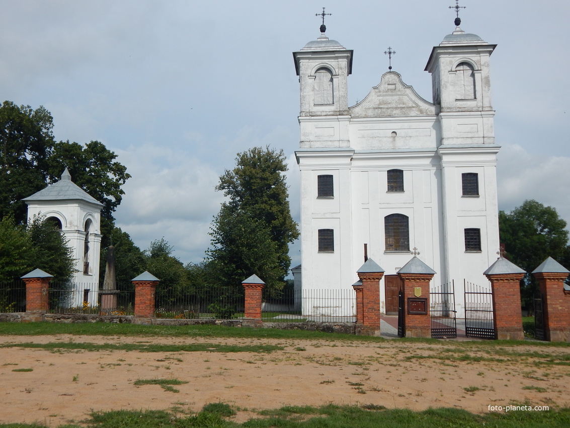 Троицкий костел 1758г. (вид со стороны улицы).