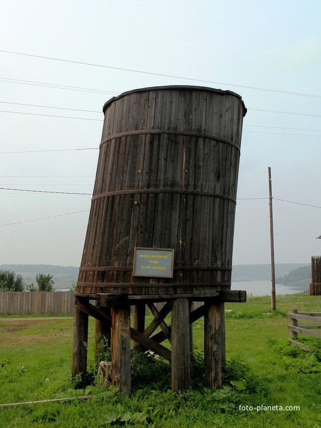 Пожарный чан для воды