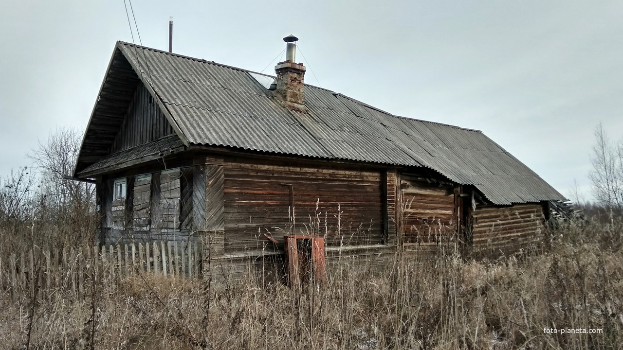 нежилой дом в д. Аладьево