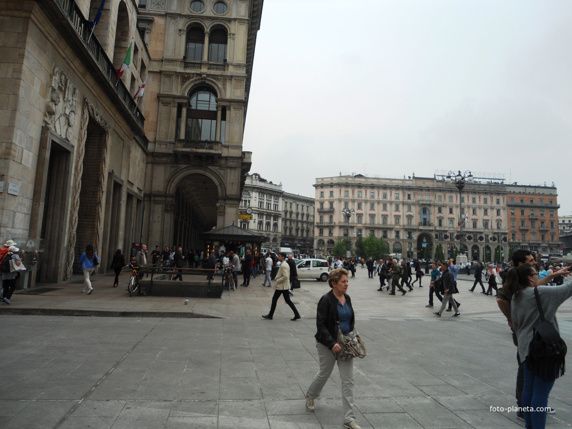 Соборная площадь (Piazza del Duomo)