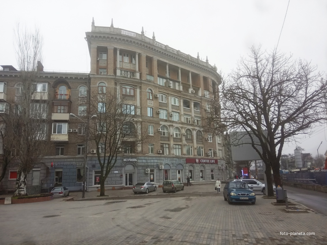 Угол улицы Столярова.