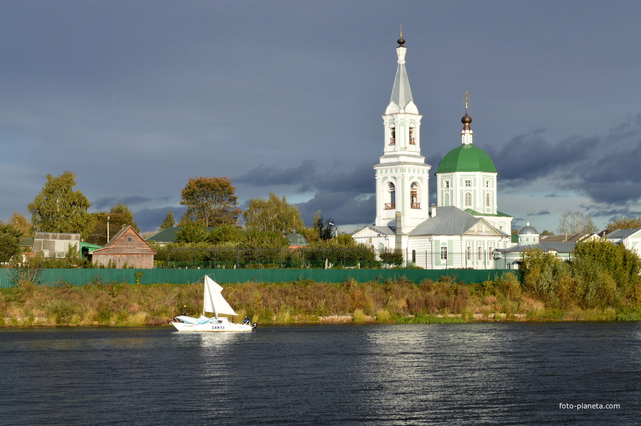Новодворский монастырь на реке рата