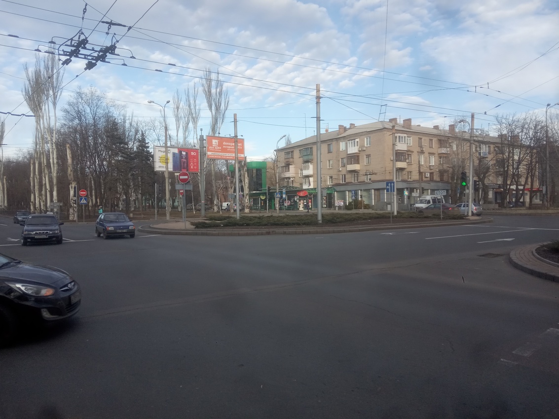 Перекресток бульваров Шевченко и Шахтостроителей
