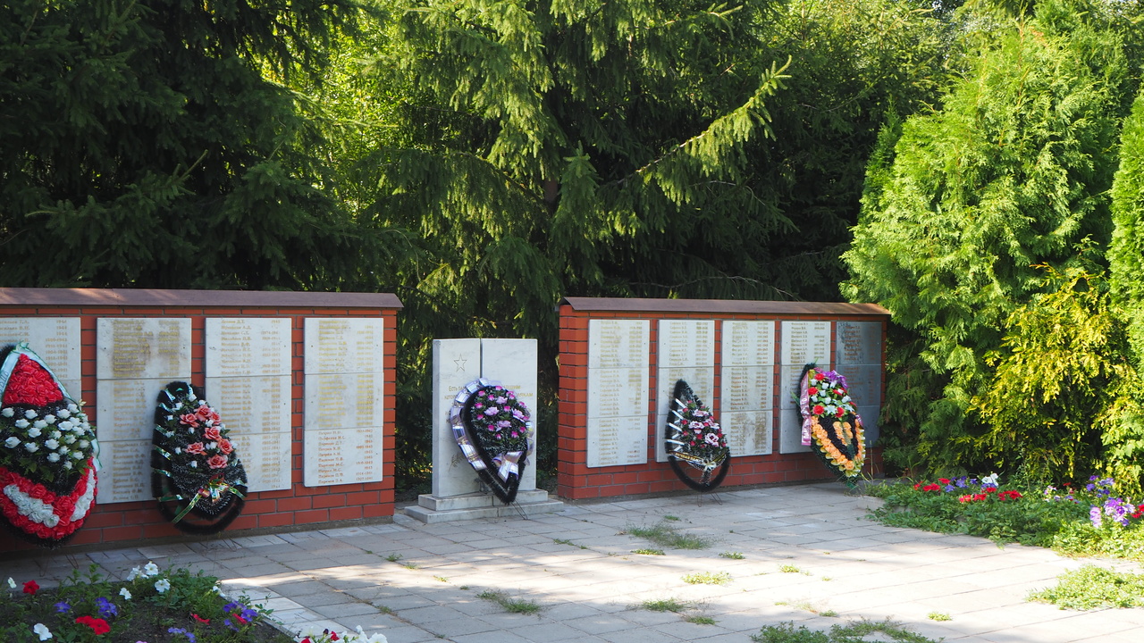 Мемориал новоживотиннцом  погибшим в Великой Отечественной войне