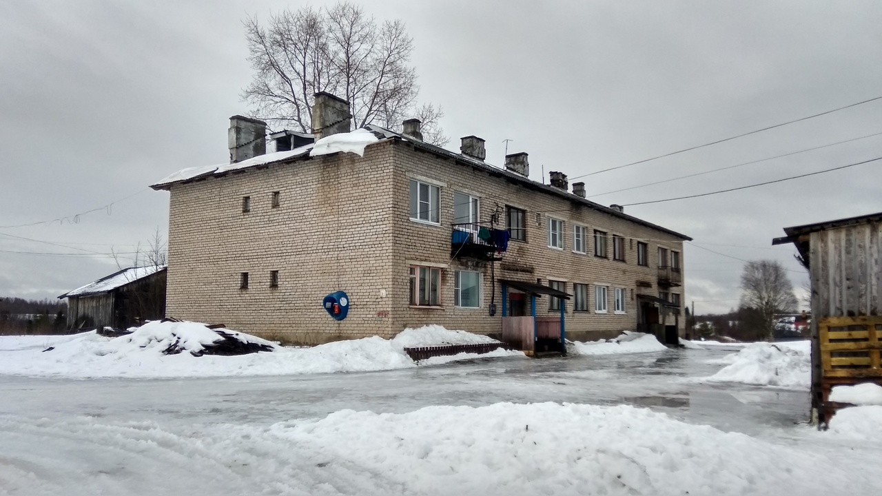 двухэтажный жилой дом в д. Конда