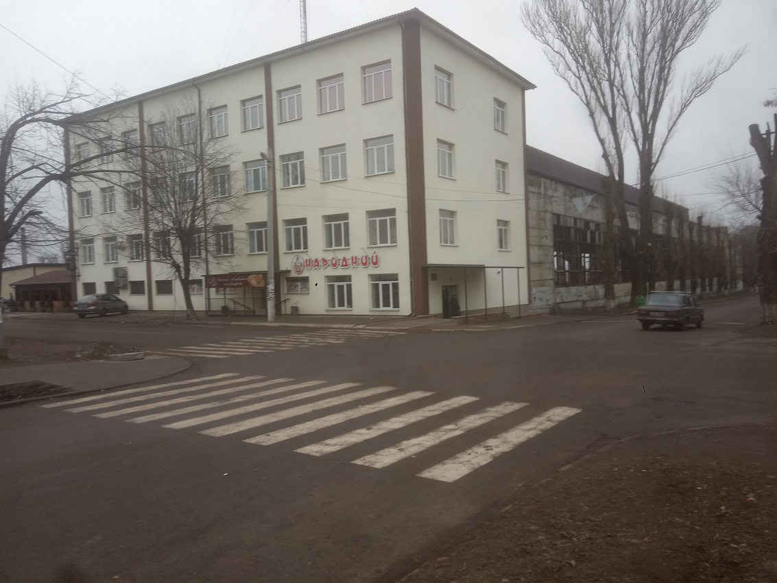 Бывший административно-бытовой комбинат Старой площадки рессорного завода.