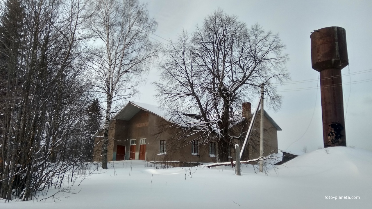 здание дома культуры в д. Старый Двор