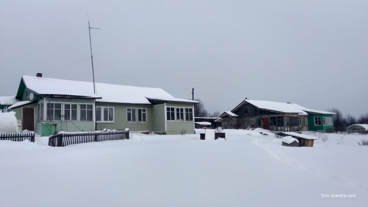 дом в д. Югра